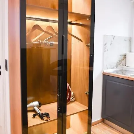 Center 14 - Way Apartment